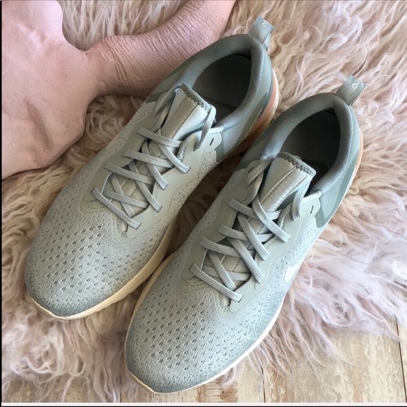 NWT Nike Odyssey React - Picture 6 of 8